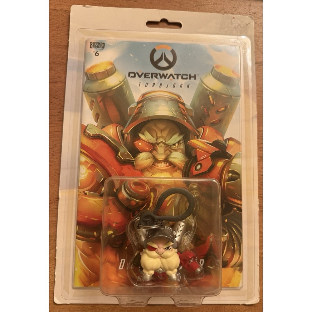 Blizzard - OVERWATCH #6 Torbjorn DESTROYER - Comic Book With The Backpack Hanger
